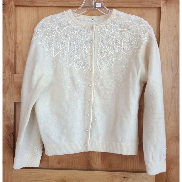 Vintage 1950s L XL 100% Wool Beaded Pearl Cardigan Pearlcore Holiday Winter Glam - Picture 2 of 8